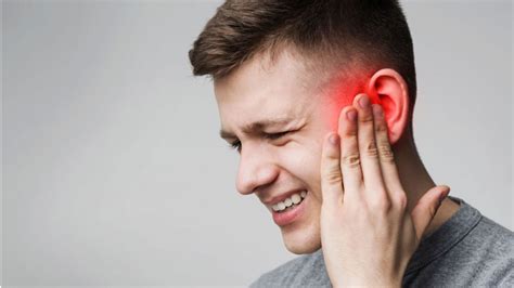 dor no maxilar perto do ouvido